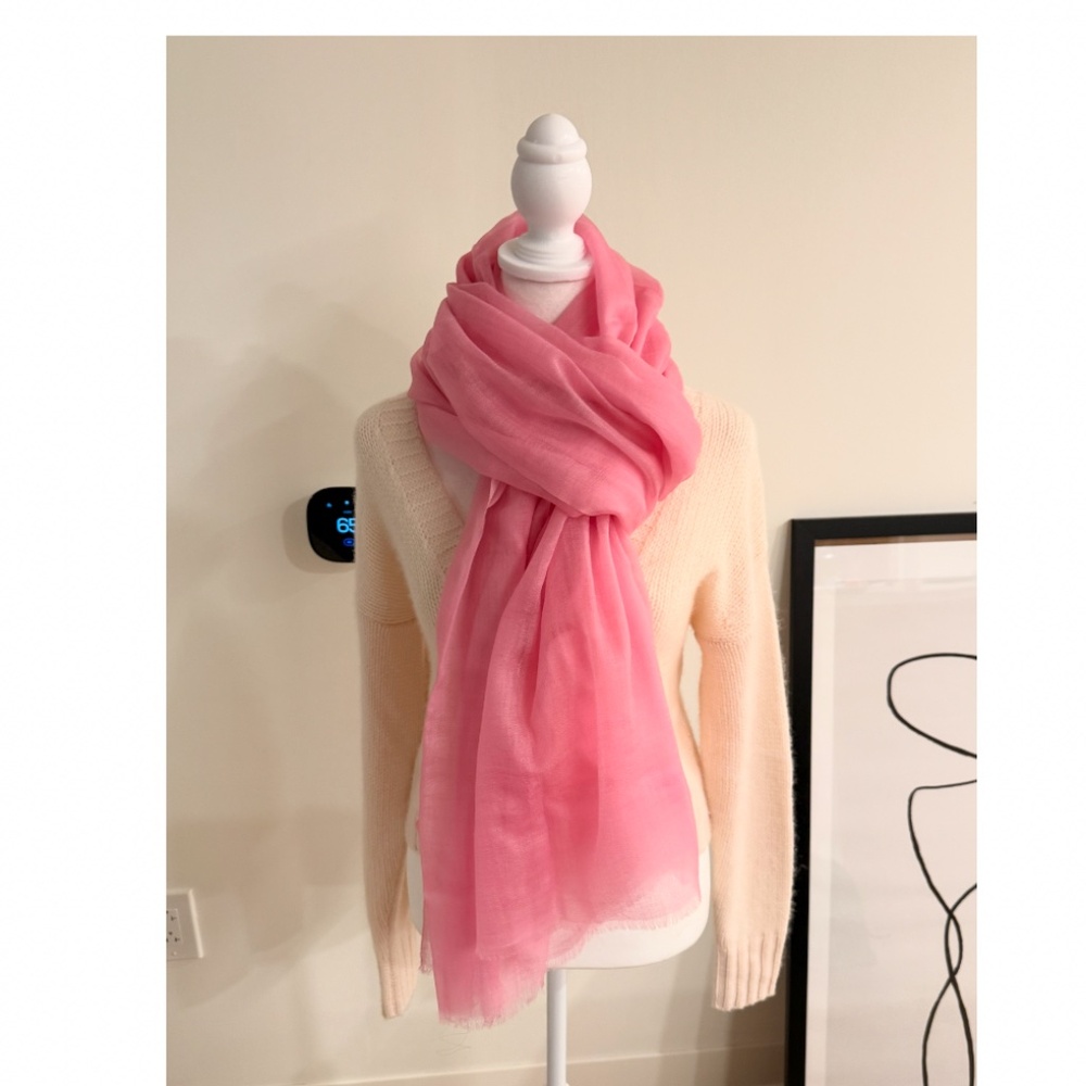 NWT Ovcio Featherlight Taffy Pink Cashmere Scarf | OS | Valentines Day Perfect - Picture 7 of 13